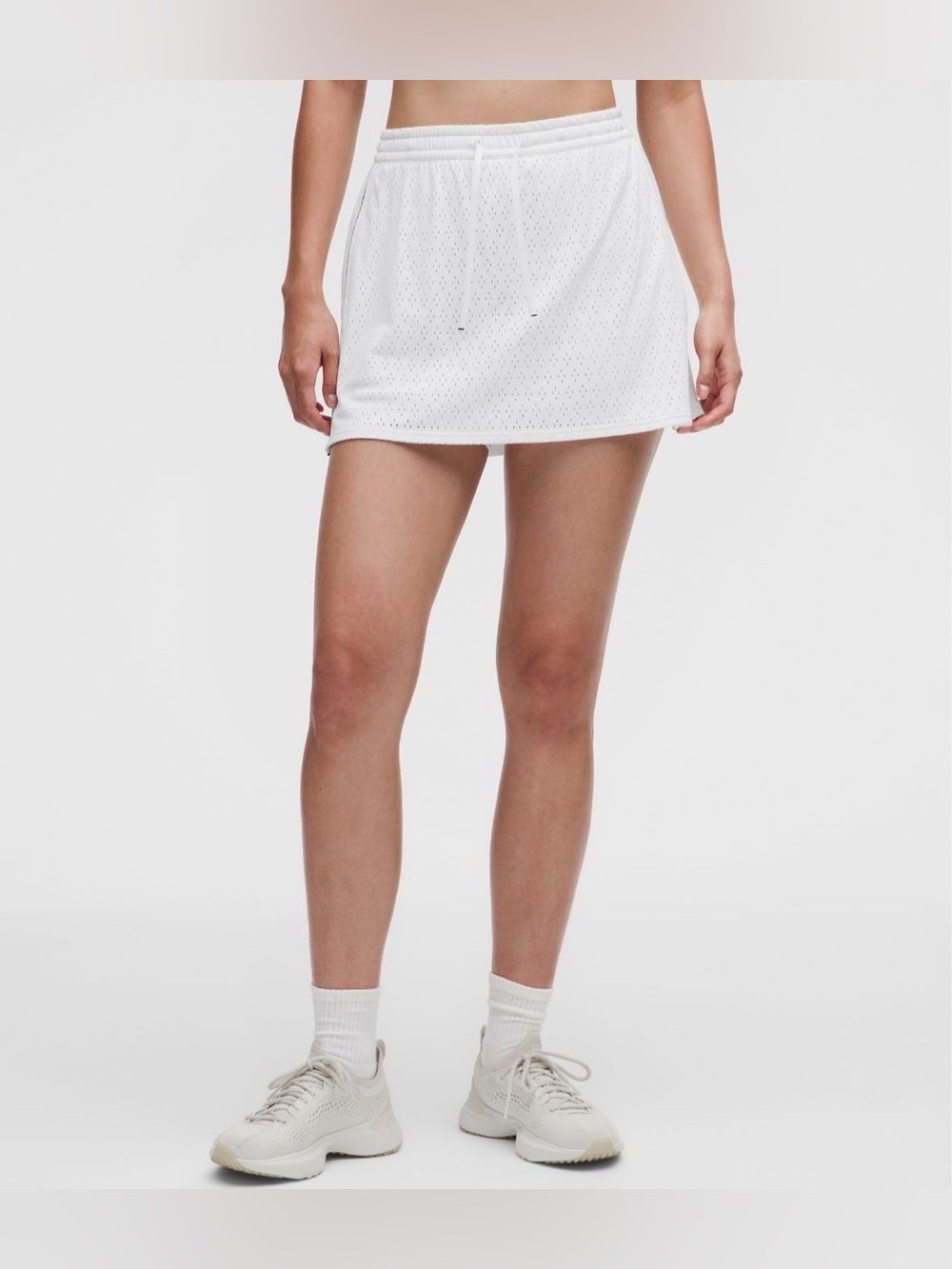 Lululemon Ace Advantage HR Knit Mesh Tennis Skirt Sz Medium White/Blue NWT